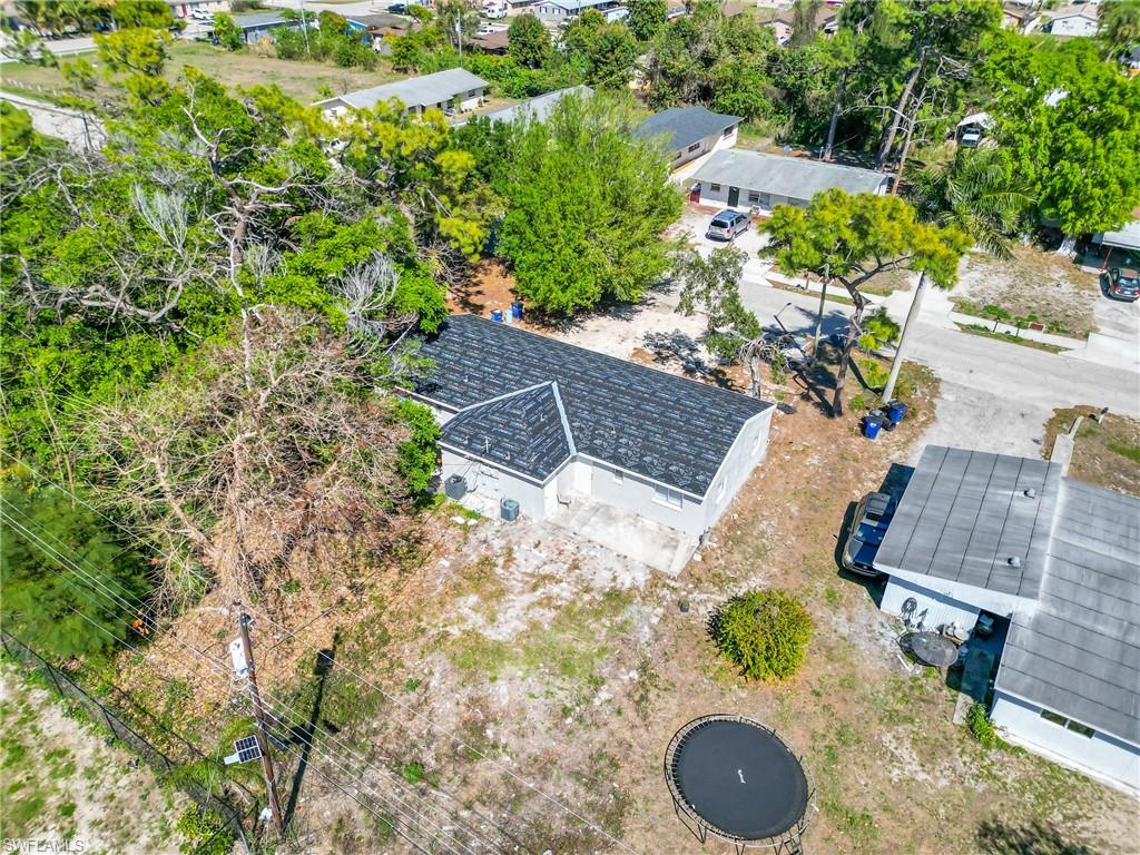 PINE MANOR - Residential