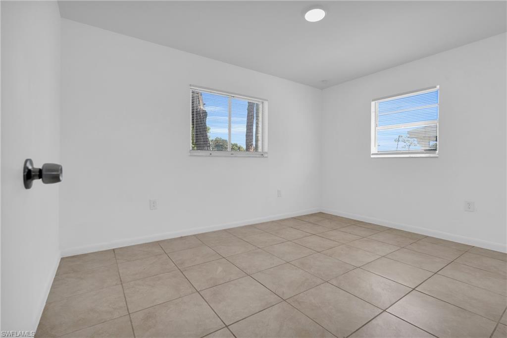 PINE MANOR - Residential