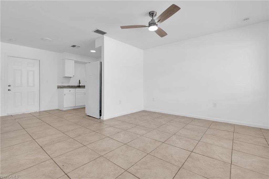 PINE MANOR - Residential