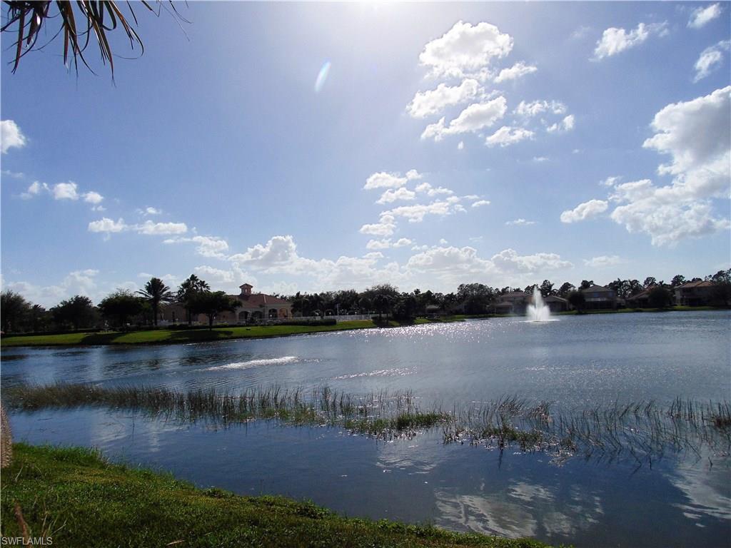 OLYMPIA POINTE - Residential