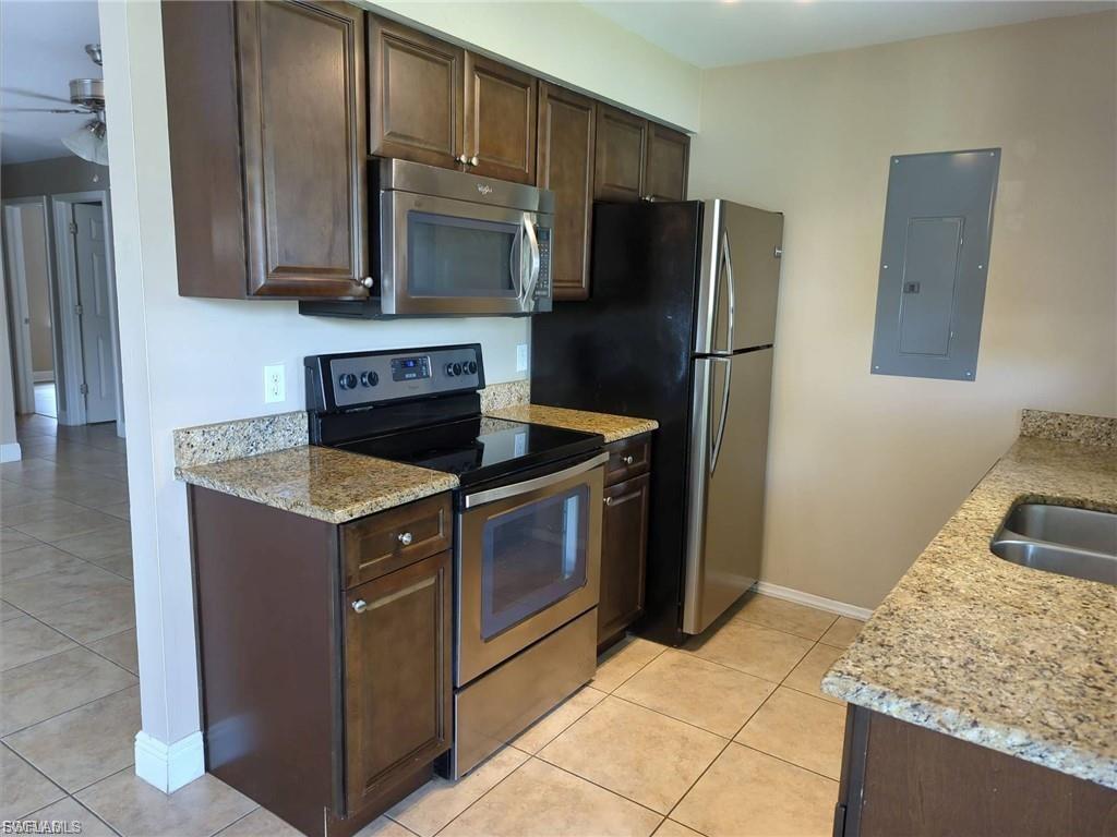 CAPE CORAL - Residential Lease