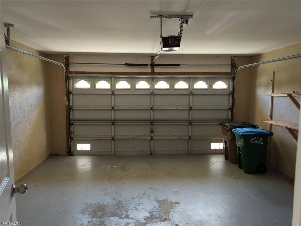 CAPE CORAL - Residential Lease