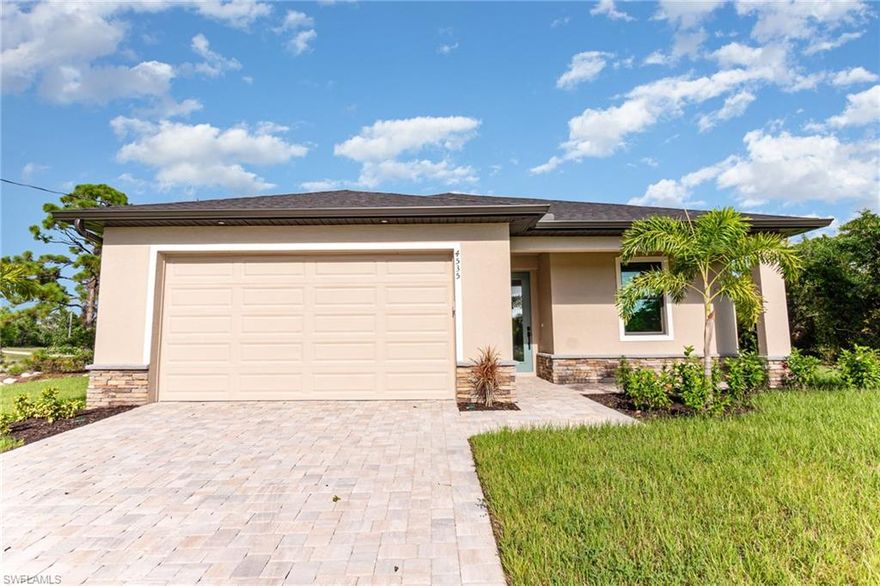 Brand new 3 bedroom 2 bath 2 car garage pool home on a triple lot site!! This property boasts over 1500sf of living area, large kitchen with stainless appliances and quartz countertops, huge great room with high ceilings, generous sized master bedroom and guest rooms, loads of outdoor living space on the pavered pool/lanai area. So mnay extras including tile throughout, lush landscaping, high ceilings, epoxy floored garage and so much more. Great location close to restaurants, shopping, parks and schools