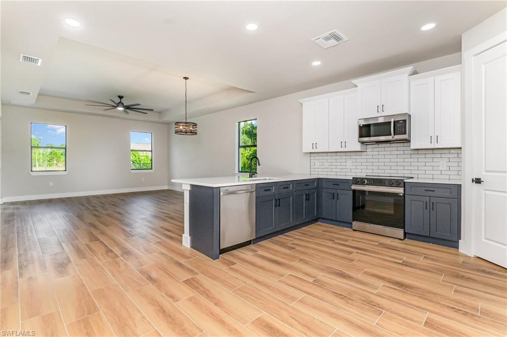 CAPE CORAL - Residential Lease