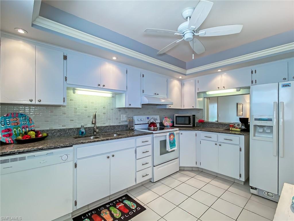 CYPRESS LAKES MANOR SOUTH - Residential