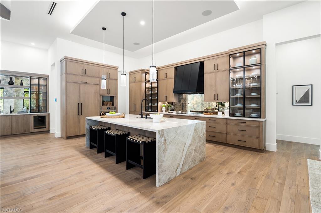 NAPLES CLUB ESTATES - Residential