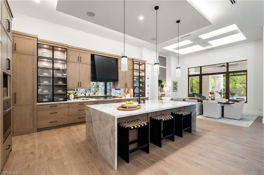 NAPLES CLUB ESTATES - Residential