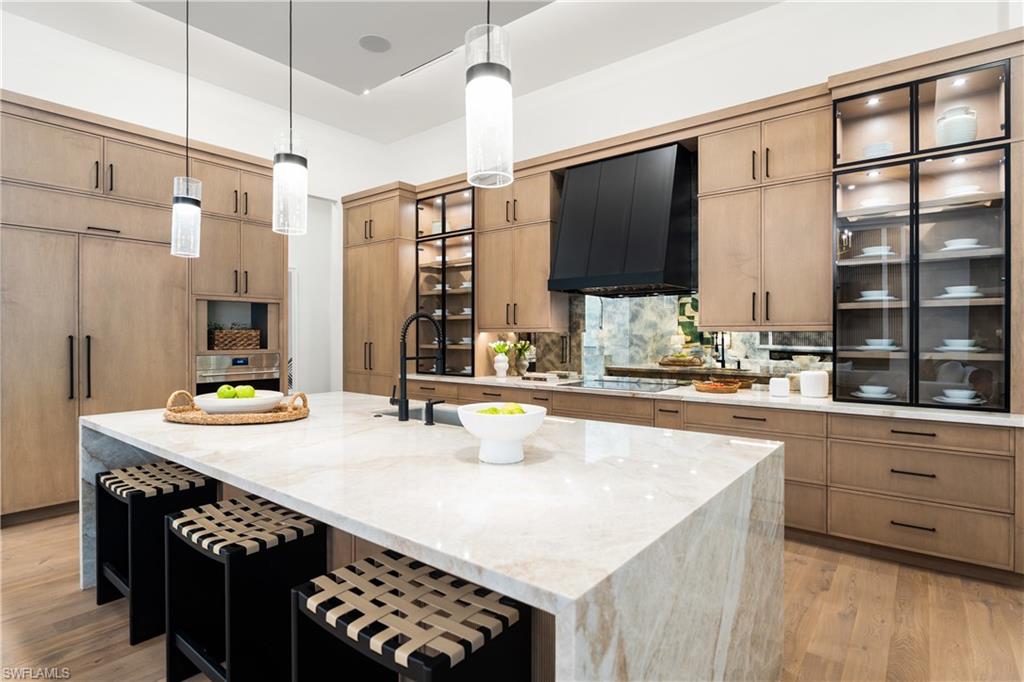 NAPLES CLUB ESTATES - Residential