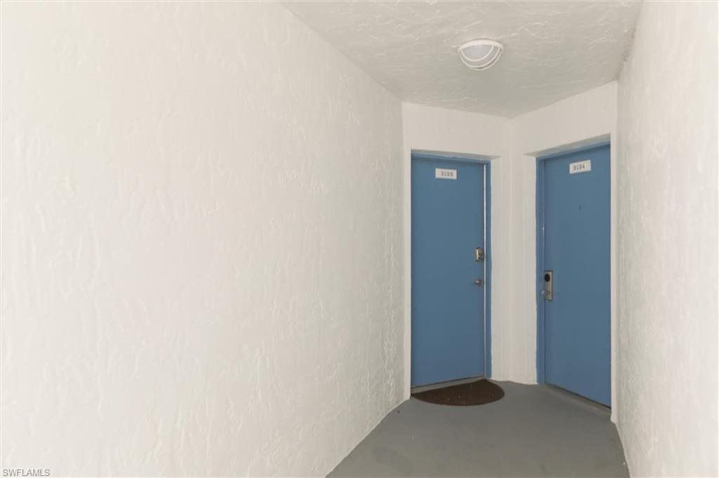 TENNIS VILLAS - Residential