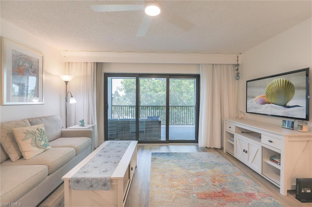 TENNIS VILLAS - Residential