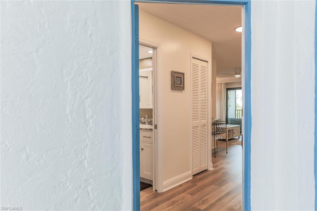 TENNIS VILLAS - Residential