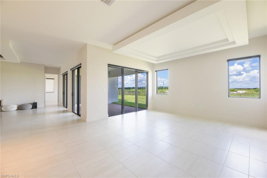 MAPLE RIDGE - Residential Lease