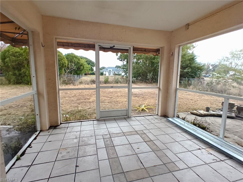 CAPE CORAL - Residential