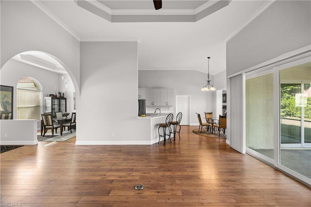 SPANISH WELLS - Residential