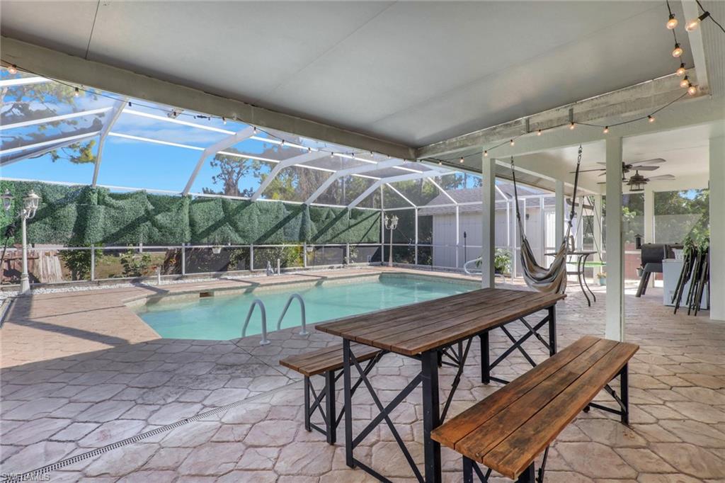 SAN CARLOS PARK - Residential