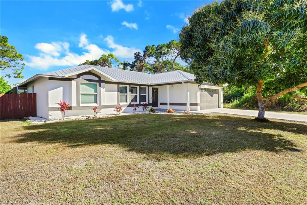 SAN CARLOS PARK - Residential