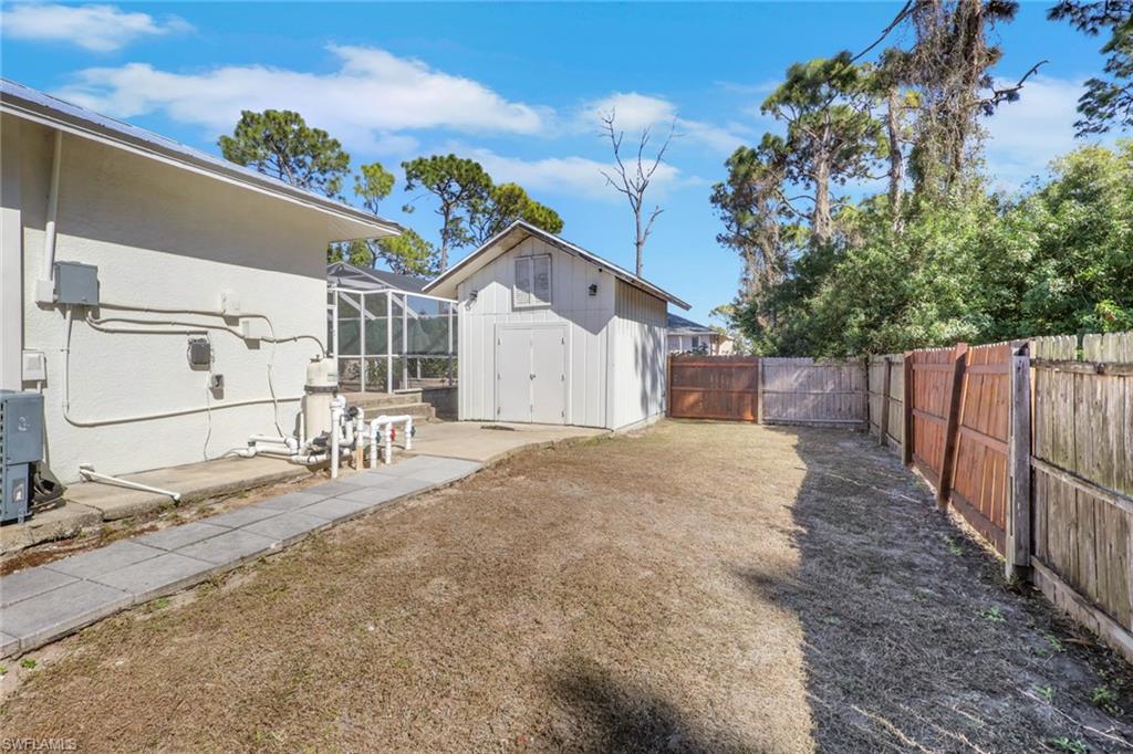 SAN CARLOS PARK - Residential