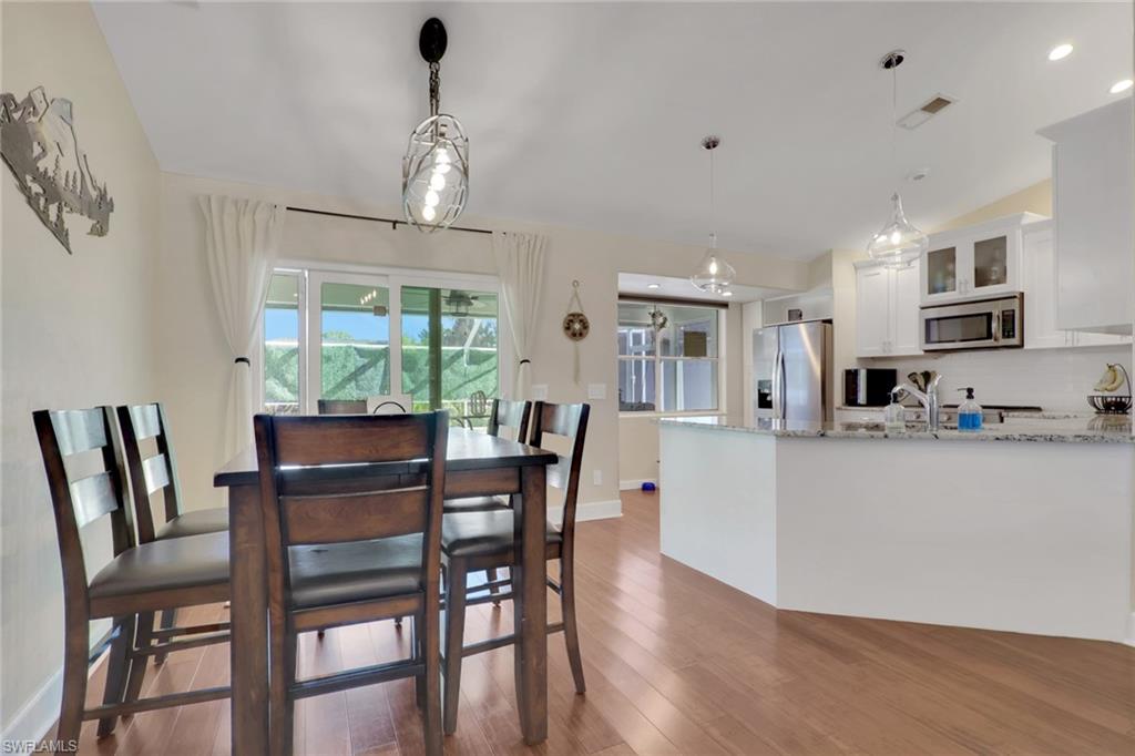 SAN CARLOS PARK - Residential