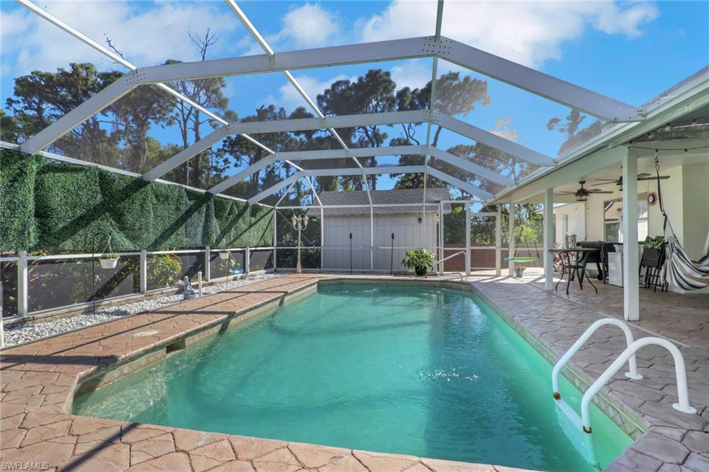 SAN CARLOS PARK - Residential