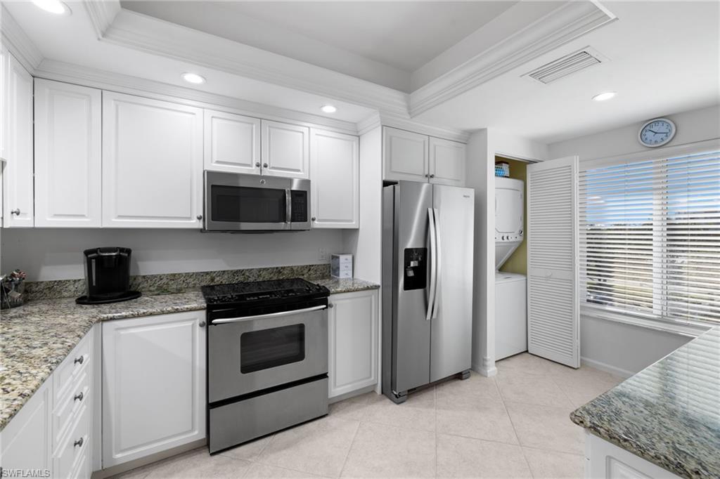 PARK SHORE LANDINGS - Residential