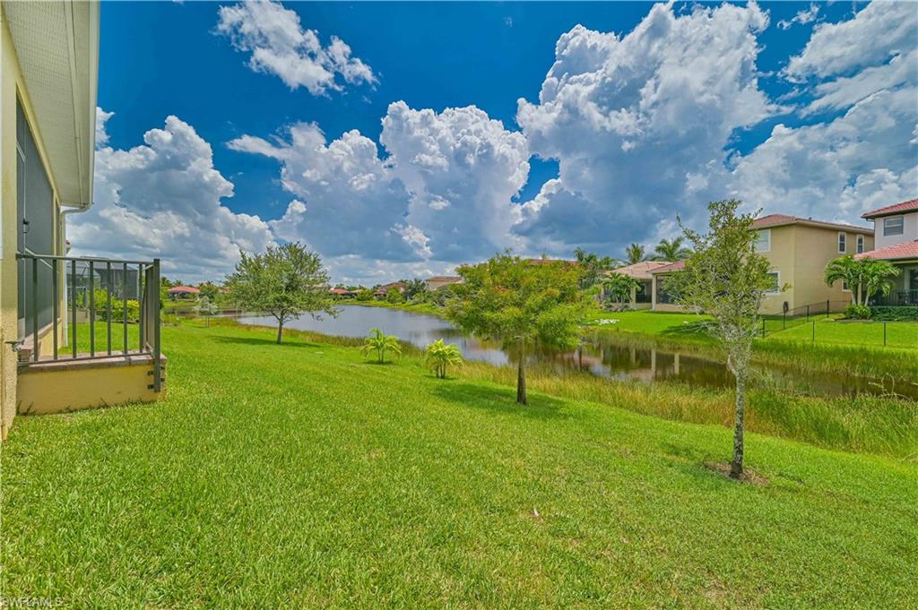 BANYAN BAY - Residential