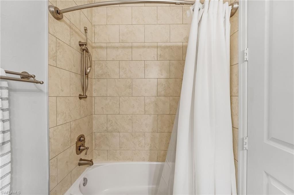 THE SHORES - Residential