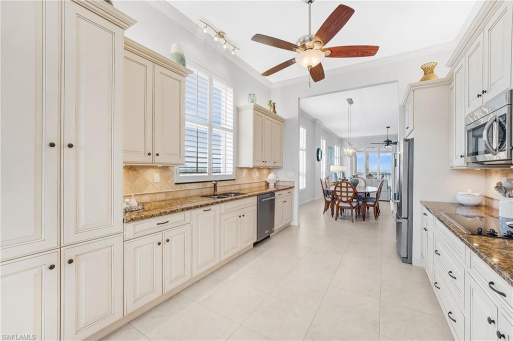 THE SHORES - Residential