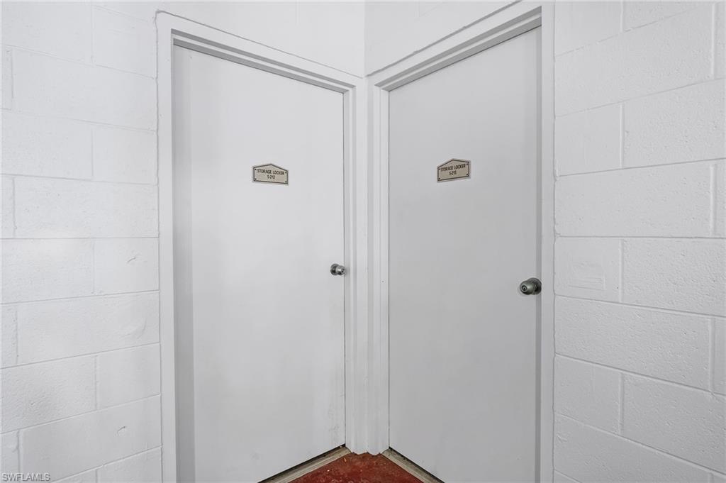 THE SHORES - Residential