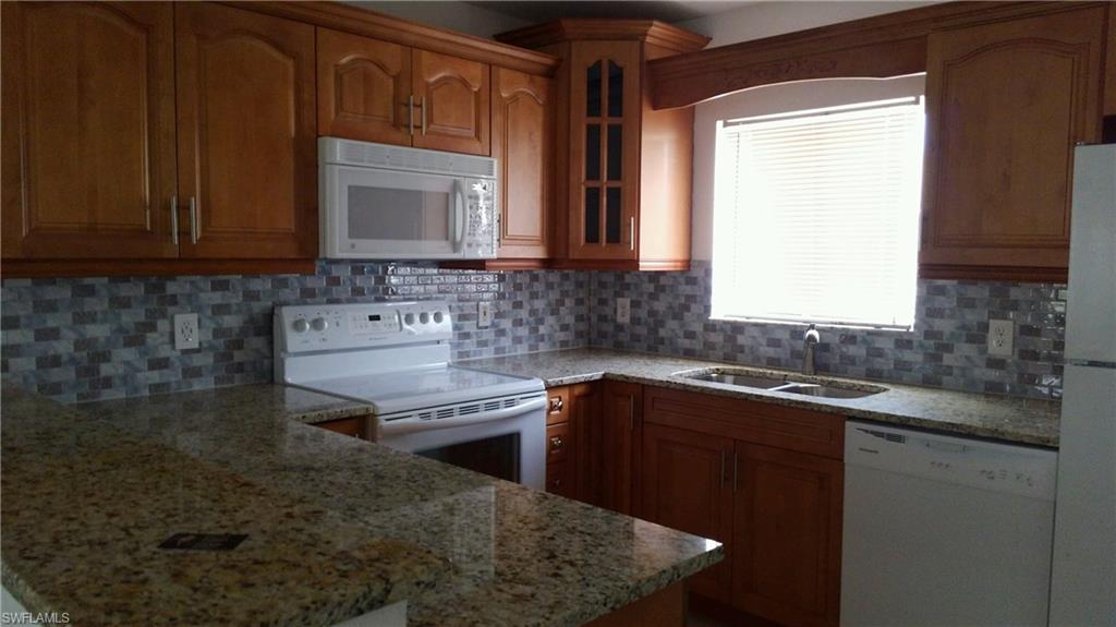 GOLDEN GATE ESTATES - Residential