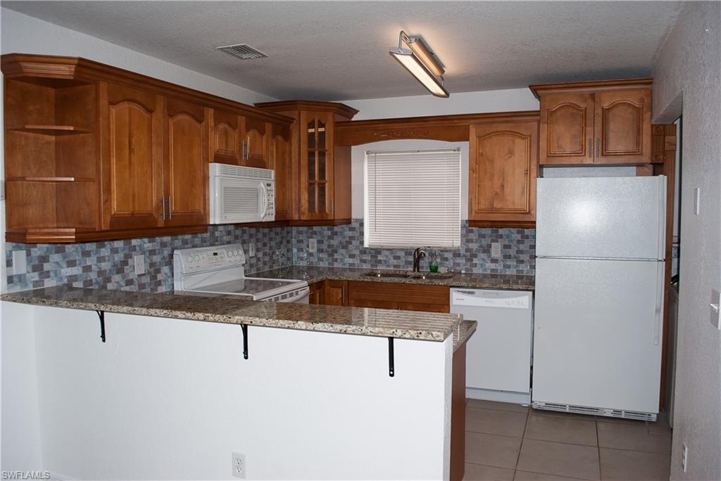 GOLDEN GATE ESTATES - Residential