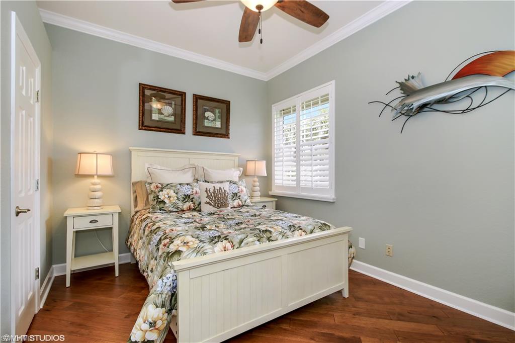 CROWN COLONY - Residential