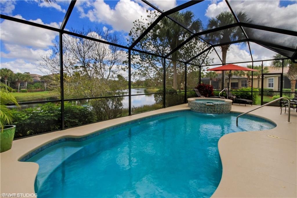 CROWN COLONY - Residential