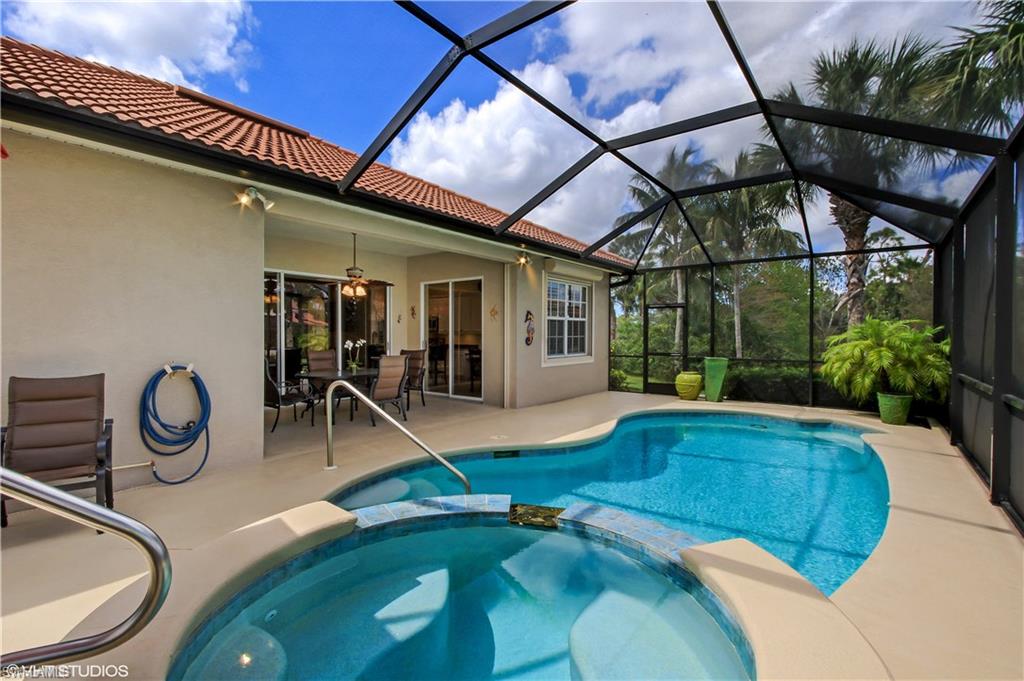 CROWN COLONY - Residential