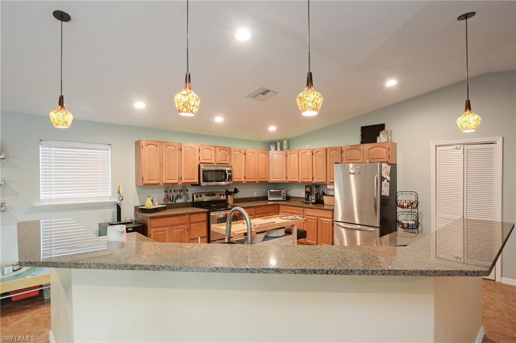 GOLDEN GATE ESTATES - Residential