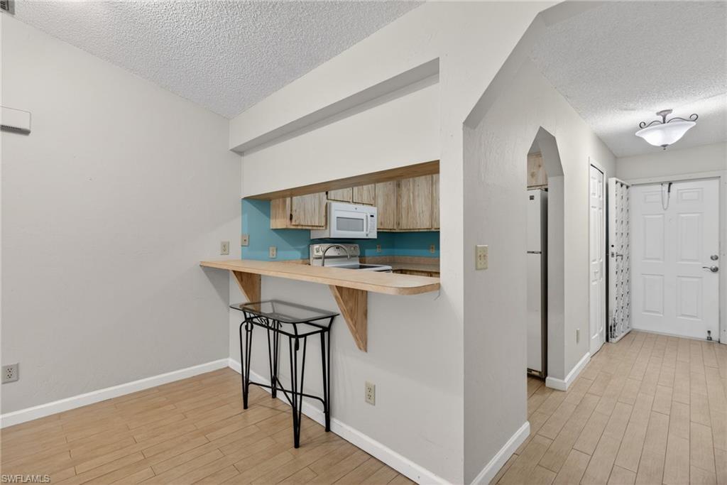 WATERS EDGE OF CAPE CORAL CONDOMINIUM - Residential