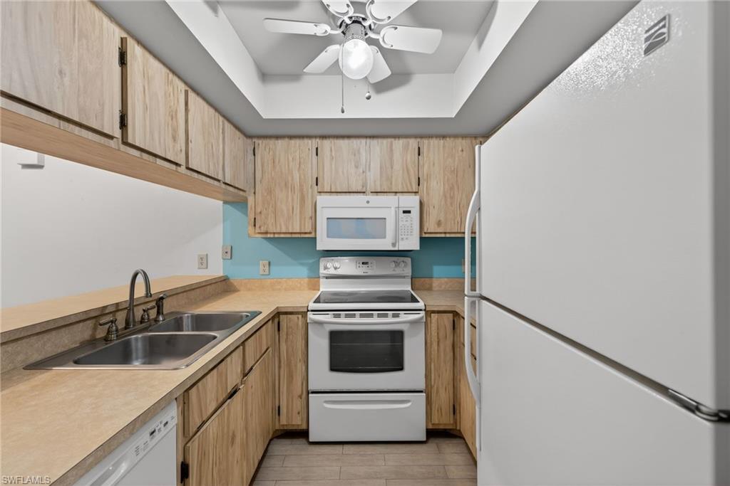 WATERS EDGE OF CAPE CORAL CONDOMINIUM - Residential