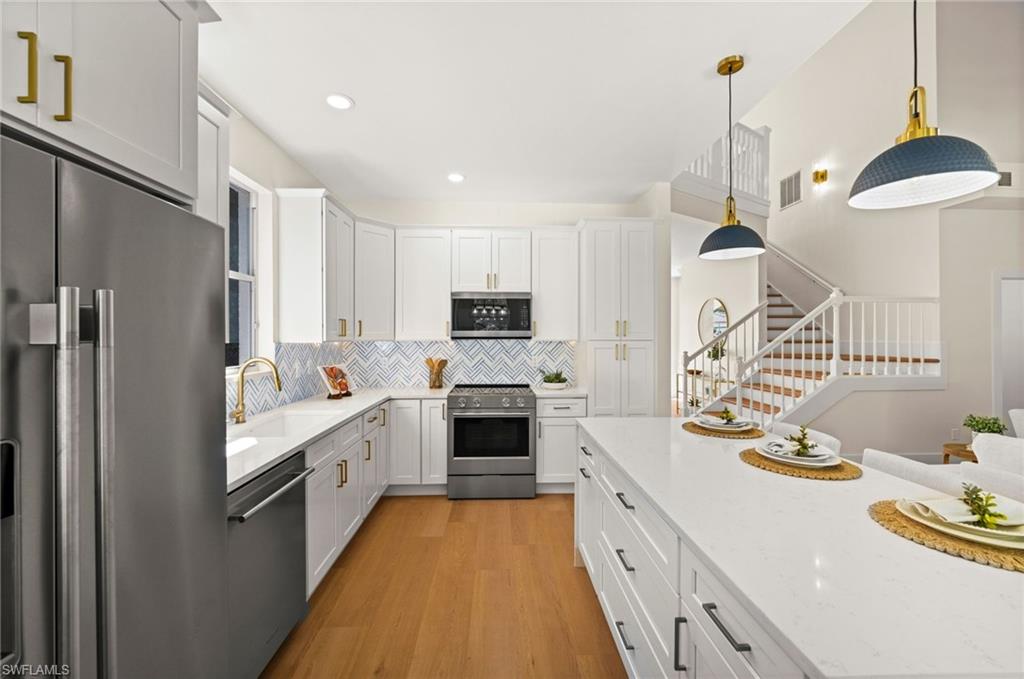 CEDAR CREEK - Residential