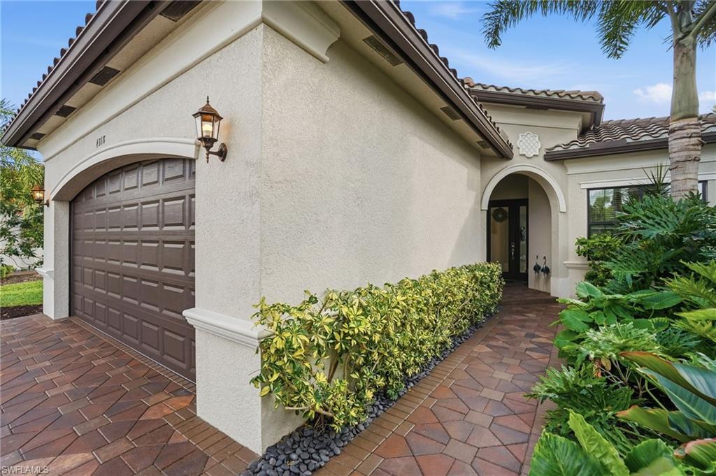 STONECREEK - Residential