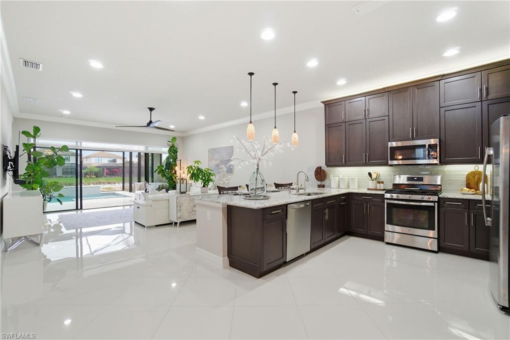 STONECREEK - Residential