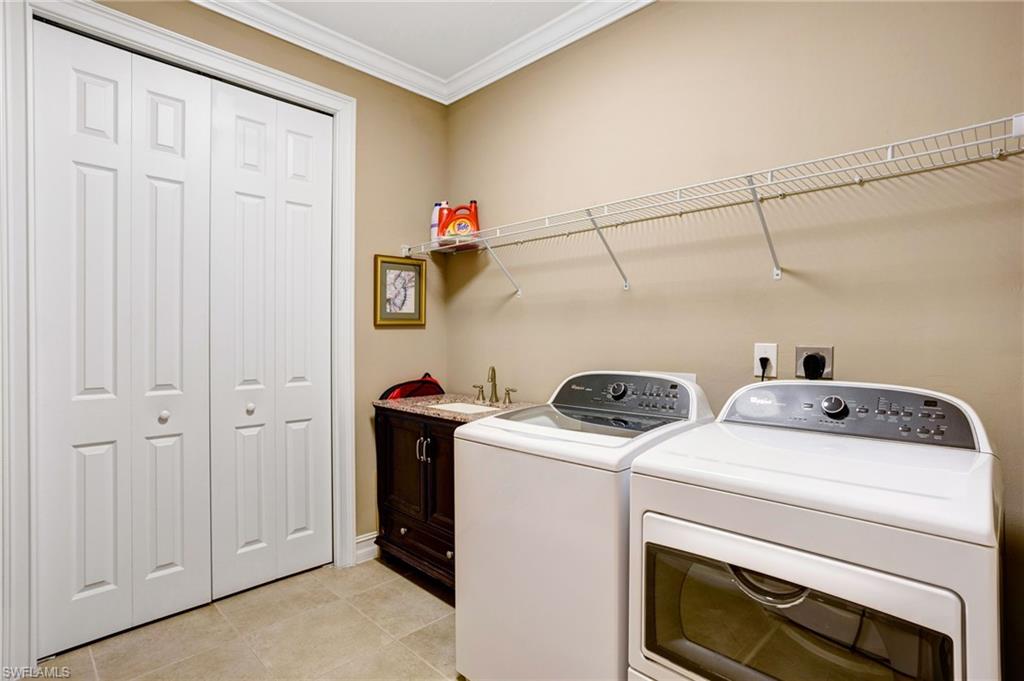 MOODY RIVER ESTATES - Residential Lease