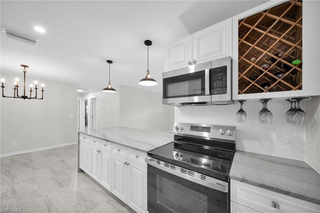 FORT MYERS SHORES - Residential