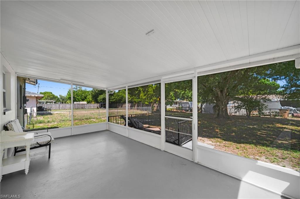 FORT MYERS SHORES - Residential