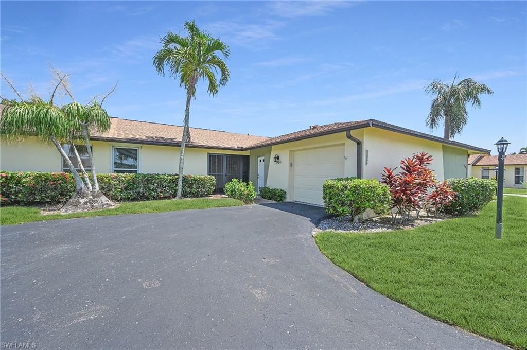 LAKEWOOD VILLAS - Residential