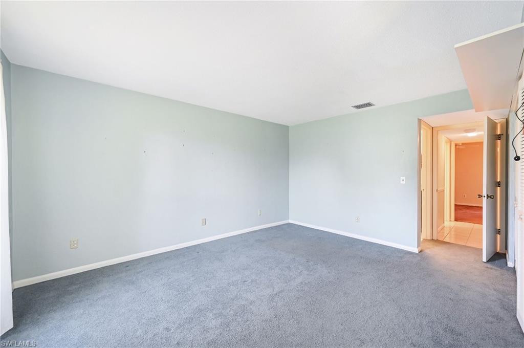 LAKEWOOD VILLAS - Residential