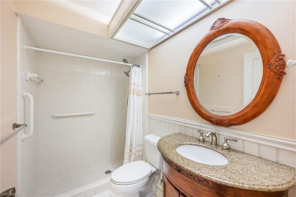 LAKEWOOD VILLAS - Residential