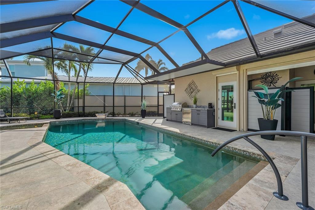 PORT OF THE ISLANDS - Residential