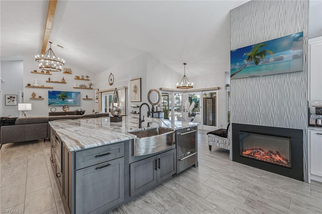 PORT OF THE ISLANDS - Residential