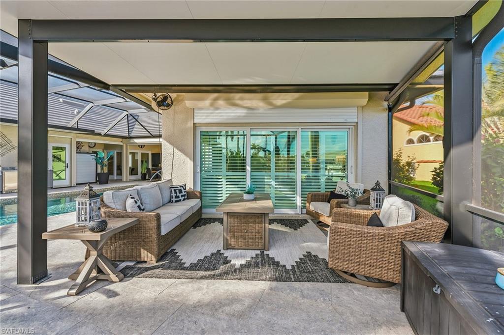 PORT OF THE ISLANDS - Residential