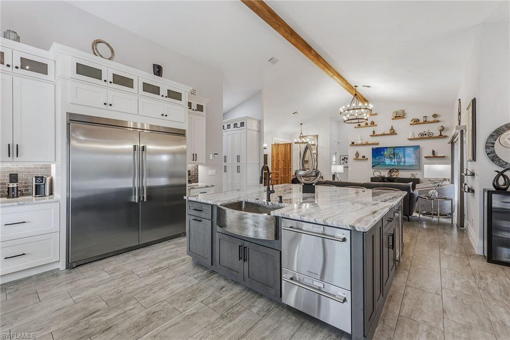 PORT OF THE ISLANDS - Residential