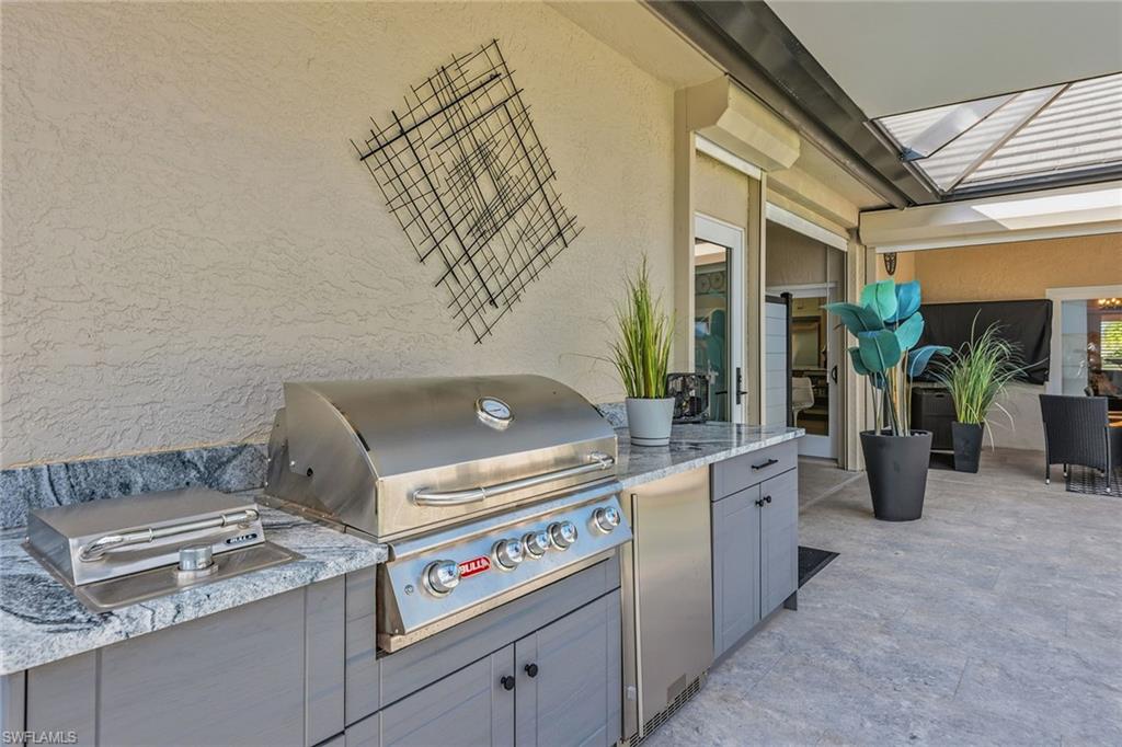 PORT OF THE ISLANDS - Residential